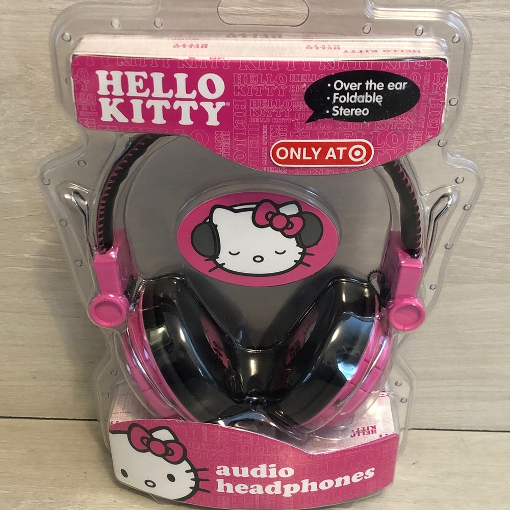 Hello Kitty Over The Ear Wired Audio Pink & Black Headphones NEW NIB